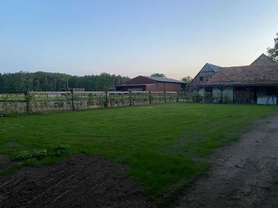 Wunderschoene Ferienwohnung Auf Dem Bauernhof เกรเวน ภายนอก รูปภาพ